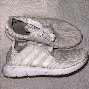 Youth Adidas Swift Runs